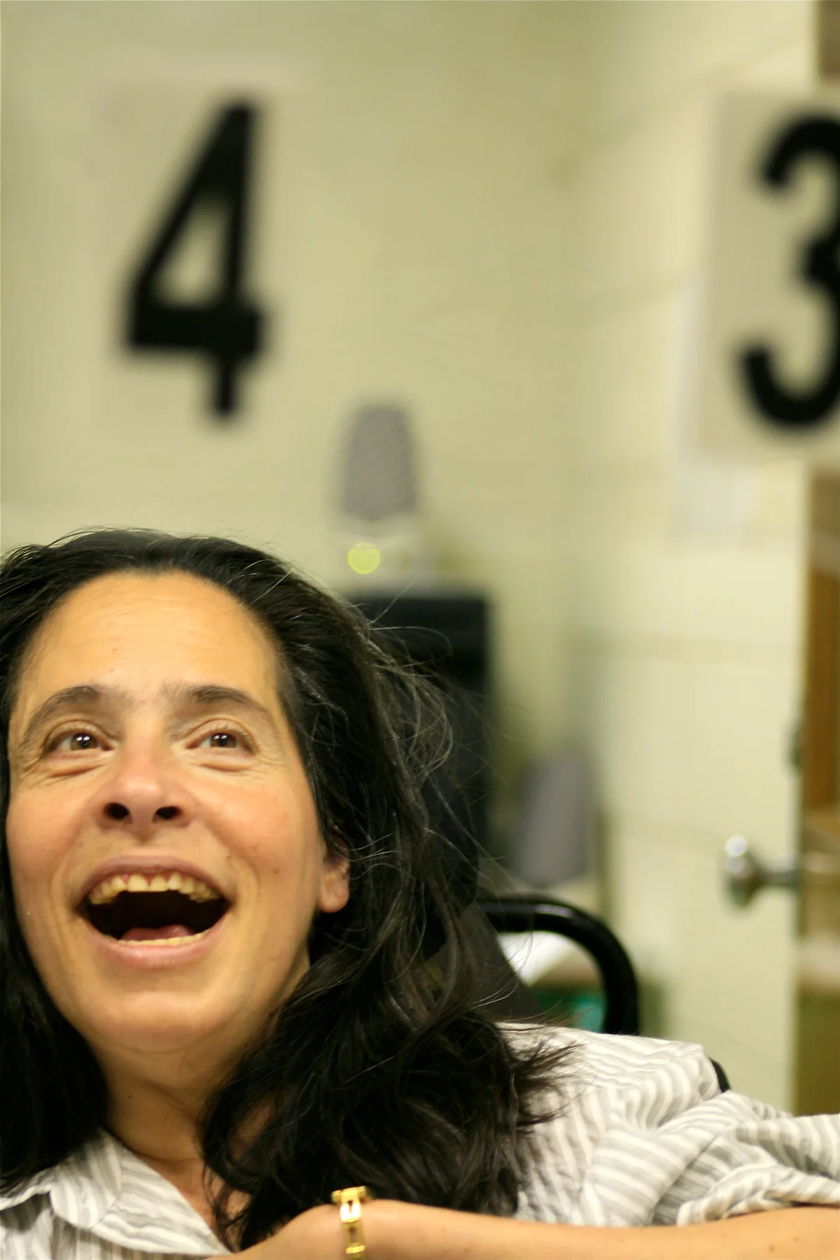 The Dawn of Modern Communication: The Launch of the First Commercial Mobile Network